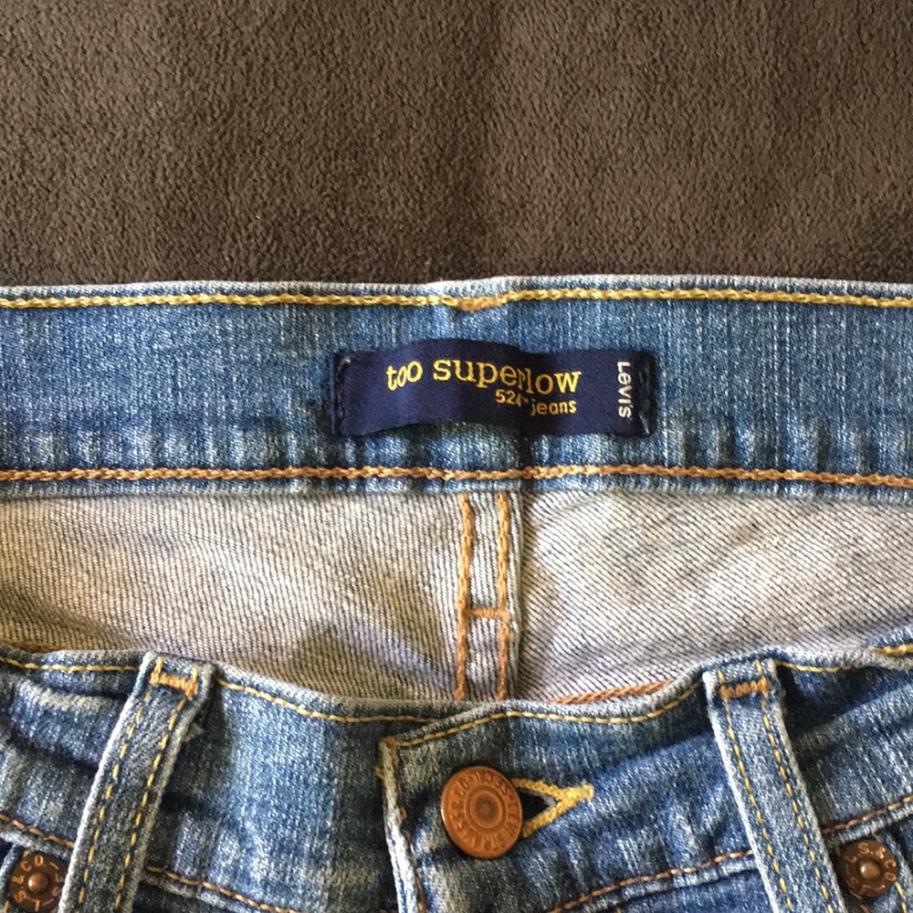Levis jeans, low rise size 7
